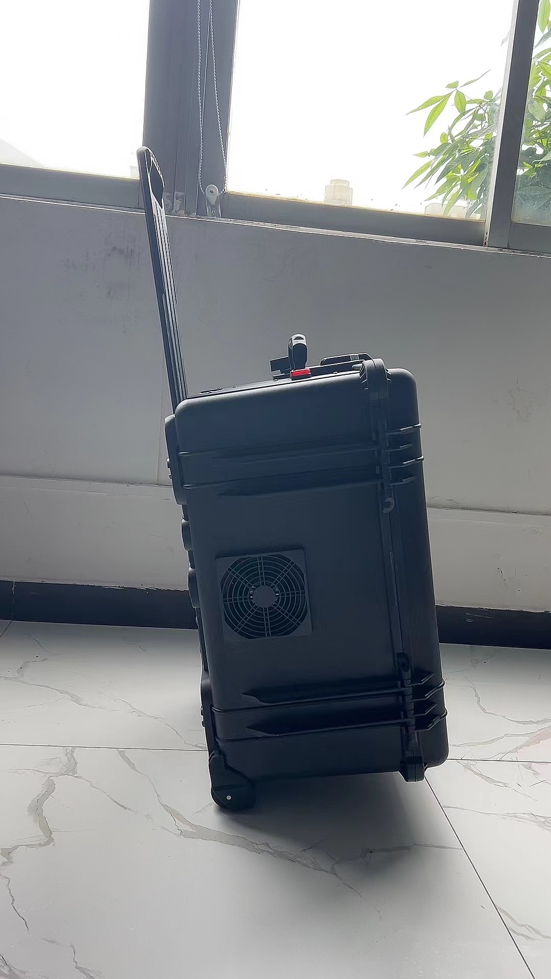 阳曲手拉箱型移动通信干扰器